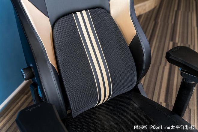 级电竞椅 — 傲风M6Pro+体验pg电子首页坐上真就不想起来！职业(图11)